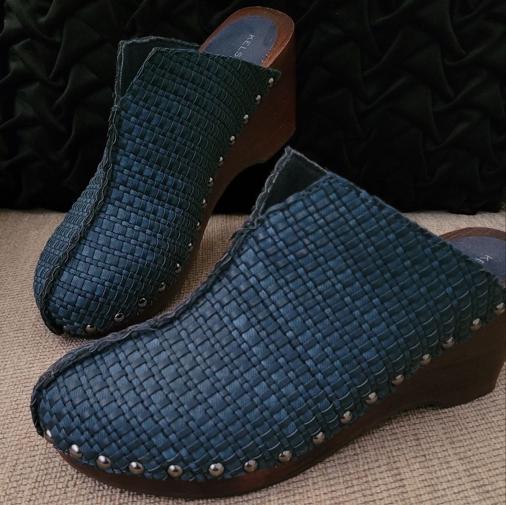 KELSI DAGGER BROOKLYN BLUE LEATHER CLOGS